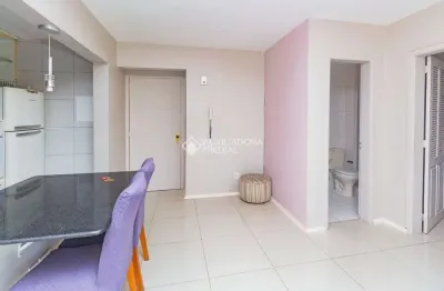 Apartamento com 2 quartos para alugar na rua anita garibaldi, 2381, boa vista, porto alegre, 47 m2 por r$ 2.400