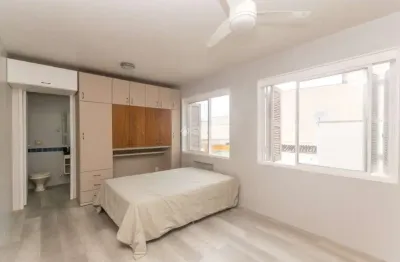 Apartamento com 1 quarto para alugar na rua lopo gonçalves, 680, cidade baixa, porto alegre, 30 m2 por r$ 1.800