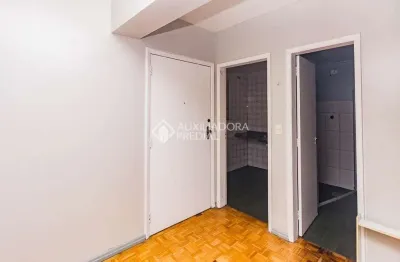 Apartamento com 1 quarto para alugar na Rua Santo Antônio, 590, Floresta, Porto Alegre, 45 m2 por R$ 1.700
