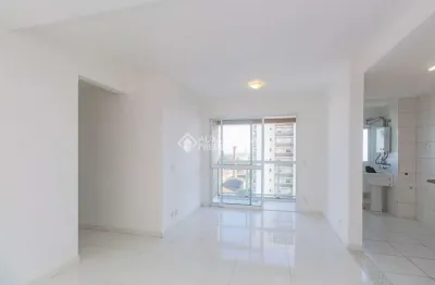 Apartamento com 2 quartos para alugar na avenida polônia, 255, são geraldo, porto alegre, 67 m2 por r$ 2.500