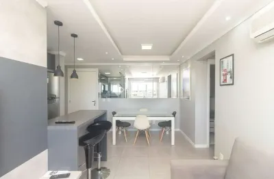 Apartamento com 2 quartos para alugar na Rua Irmão Félix Roberto, 100, Humaitá, Porto Alegre, 50 m2 por R$ 2.900