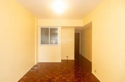 Kitnet / stúdio para alugar na travessa comendador batista, 62, cidade baixa, porto alegre, 28 m2 por r$ 1.050