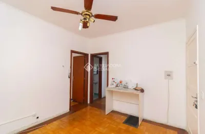 Apartamento com 1 quarto para alugar na avenida independência, 190, independência, porto alegre, 50 m2 por r$ 1.550