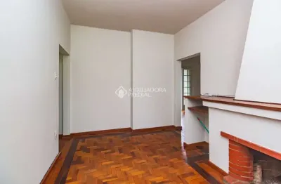 Apartamento com 3 quartos para alugar na rua pedro chaves barcelos, 19, auxiliadora, porto alegre, 130 m2 por r$ 2.700