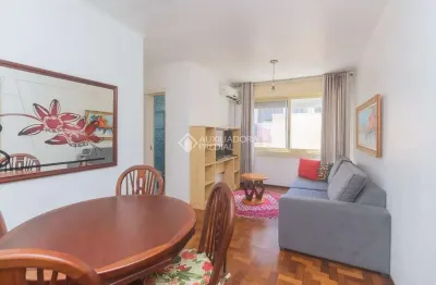 Apartamento com 2 quartos para alugar na rua ari marinho, 33, higienópolis, porto alegre, 70 m2 por r$ 2.500