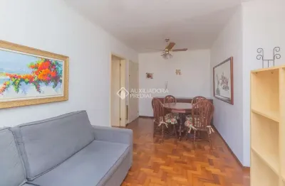 Apartamento com 2 quartos para alugar na rua ari marinho, 33, higienópolis, porto alegre, 70 m2 por r$ 2.500