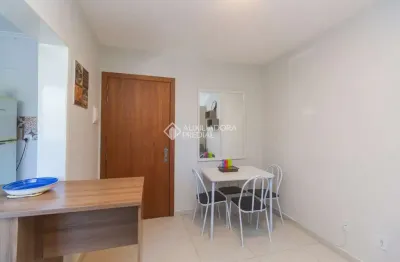 Apartamento com 1 quarto para alugar na rua joão cândido, 59, vila ipiranga, porto alegre, 33 m2 por r$ 1.700