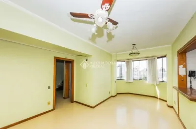 Apartamento com 2 quartos para alugar na avenida independência, 813, independência, porto alegre, 83 m2 por r$ 2.000