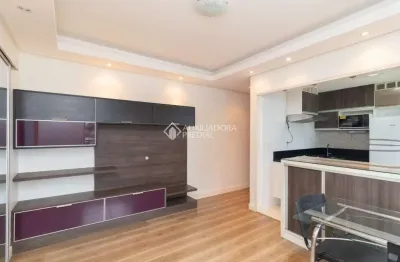 Apartamento com 1 quarto para alugar na avenida professor oscar pereira, 1020, azenha, porto alegre, 46 m2 por r$ 1.600