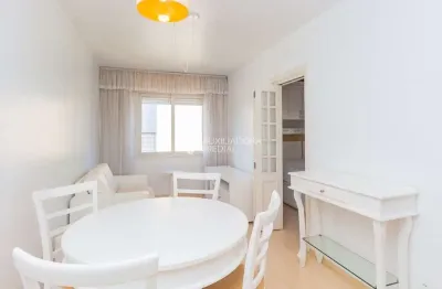 Apartamento com 1 quarto para alugar na travessa ana césar, 50, vila ipiranga, porto alegre, 40 m2 por r$ 2.150