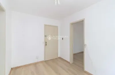 Apartamento com 1 quarto para alugar na rua carlos pessoa de brum, 240, santo antônio, porto alegre, 32 m2 por r$ 1.300