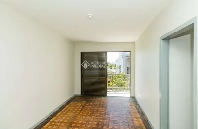 Apartamento com 2 quartos para alugar na avenida general emílio lúcio esteves, 118, santa maria goretti, porto alegre, 80 m2 por r$ 1.000