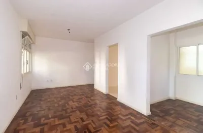 Apartamento com 3 quartos para alugar na Rua Marquês do Pombal, 55, Moinhos de Vento, Porto Alegre, 103 m2 por R$ 2.350