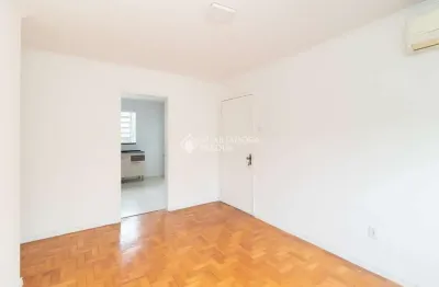 Apartamento com 2 quartos para alugar na rua upamaroti, 1301, cristal, porto alegre, 62 m2 por r$ 1.500