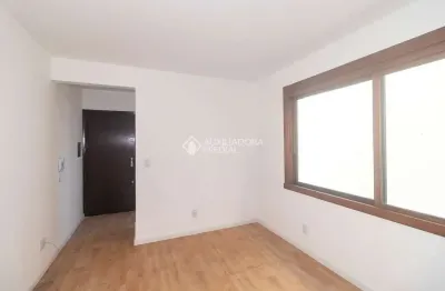 Apartamento com 1 quarto para alugar na rua josé do patrocínio, 737, cidade baixa, porto alegre, 39 m2 por r$ 1.700