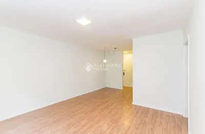 Apartamento com 2 quartos para alugar na rua artur rocha, 533, auxiliadora, porto alegre, 84 m2 por r$ 3.700