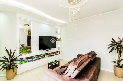 Apartamento com 3 quartos para alugar na avenida cairu, 1300, navegantes, porto alegre, 104 m2 por r$ 2.000