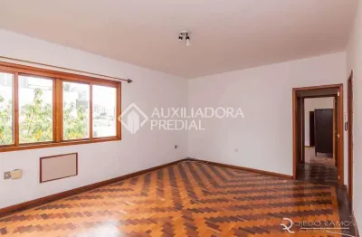 Apartamento com 2 quartos para alugar na rua ramiro barcelos, 1522, independência, porto alegre, 100 m2 por r$ 2.100