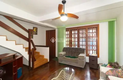 Casa em condomínio fechado com 2 quartos para alugar na avenida da cavalhada, 6021, cavalhada, porto alegre, 145 m2 por r$ 2.500