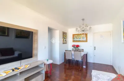 Apartamento com 2 quartos para alugar na avenida érico veríssimo, 441, menino deus, porto alegre, 70 m2 por r$ 3.500