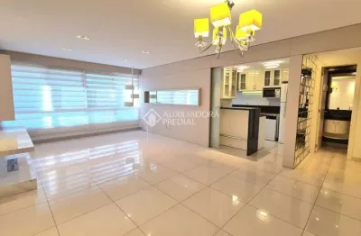 Apartamento com 3 quartos para alugar na rua botafogo, 1227, menino deus, porto alegre, 103 m2 por r$ 6.900