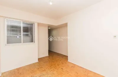 Apartamento com 1 quarto para alugar na travessa comendador batista, 62, cidade baixa, porto alegre, 33 m2 por r$ 1.050