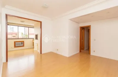 Apartamento com 3 quartos para alugar na rua saldanha marinho, 199, menino deus, porto alegre, 82 m2 por r$ 2.600