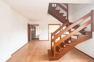 Cobertura com 3 quartos para alugar na rua doutor freire alemão, 751, mont serrat, porto alegre, 245 m2 por r$ 7.500