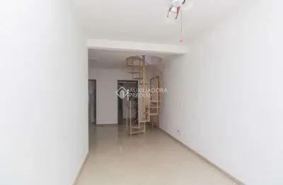 Cobertura com 3 quartos para alugar na rua nicolau copérnico, 25, sarandi, porto alegre, 200 m2 por r$ 2.950