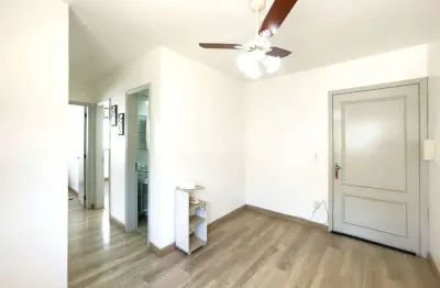 Apartamento com 2 quartos para alugar na rua bertholdo mário thebich, 455, farrapos, porto alegre, 52 m2 por r$ 1.700