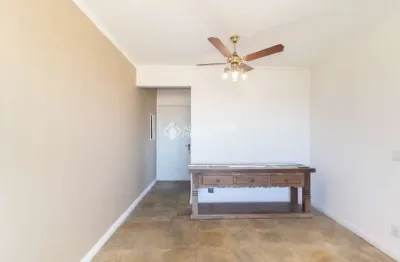 Apartamento com 2 quartos para alugar na rua general jonathas borges fortes, 48, glória, porto alegre, 55 m2 por r$ 1.000