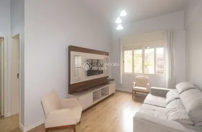 Apartamento com 1 quarto para alugar na rua garibaldi, 867, independência, porto alegre, 54 m2 por r$ 2.500