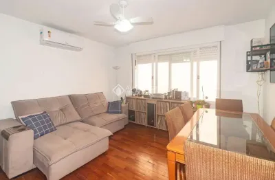 Apartamento com 2 quartos para alugar na avenida mercedes, 39, floresta, porto alegre, 78 m2 por r$ 2.800