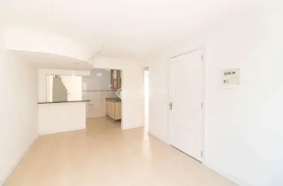 Casa em condomínio fechado com 4 quartos para alugar na avenida josé aloísio filho, 965, humaitá, porto alegre, 95 m2 por r$ 2.449