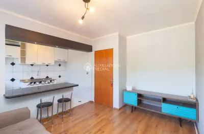 Apartamento com 2 quartos para alugar na avenida professor oscar pereira, 1100, azenha, porto alegre, 65 m2 por r$ 2.300