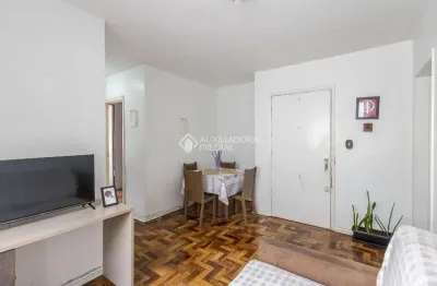 Apartamento com 2 quartos para alugar na rua cipó, 690, passo da areia, porto alegre, 74 m2 por r$ 1.200