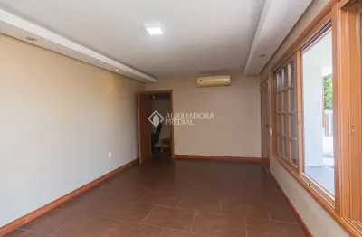 Casa em condomínio fechado com 3 quartos para alugar na rua líbia, 157, vila ipiranga, porto alegre, 100 m2 por r$ 5.700