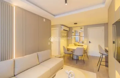 Apartamento com 2 quartos para alugar na rua silva jardim, 785, auxiliadora, porto alegre, 69 m2 por r$ 8.500