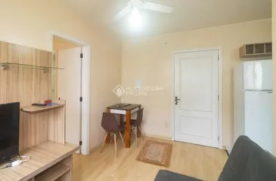 Apartamento com 1 quarto para alugar na rua bertholdo mário thebich, 455, farrapos, porto alegre, 37 m2 por r$ 1.300