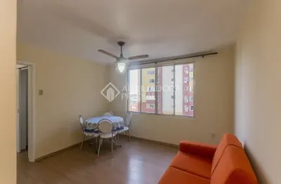 Apartamento com 2 quartos para alugar na avenida cristóvão colombo, 1708, floresta, porto alegre, 63 m2 por r$ 2.100