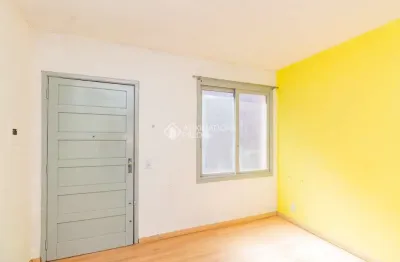 Apartamento com 1 quarto para alugar na rua oscar ferreira, 75, rubem berta, porto alegre, 70 m2 por r$ 750