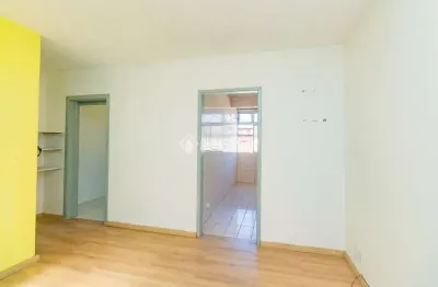 Apartamento com 1 quarto para alugar na Rua Oscar Ferreira, 75, Rubem Berta, Porto Alegre, 70 m2 por R$ 750