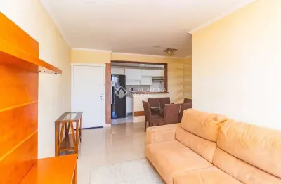 Apartamento com 3 quartos para alugar na Avenida Dom Cláudio José Gonçalves Ponce de Leon, 140, Vila Ipiranga, Porto Alegre, 65 m2 por R$ 2.800