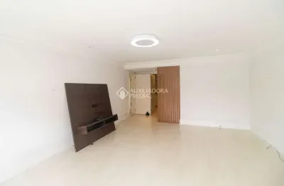 Apartamento com 2 quartos para alugar na praça doutor maurício cardoso, 12, moinhos de vento, porto alegre, 125 m2 por r$ 5.500