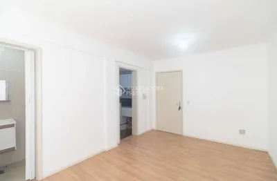 Kitnet / stúdio para alugar na rua joão alfredo, 255, cidade baixa, porto alegre, 38 m2 por r$ 1.300