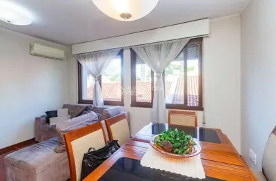 Apartamento com 3 quartos para alugar na Avenida Nemoto, 75, São Sebastião, Porto Alegre, 99 m2 por R$ 3.000