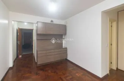 Apartamento com 2 quartos para alugar na Rua Santo Antônio, 303, Floresta, Porto Alegre, 67 m2 por R$ 2.050