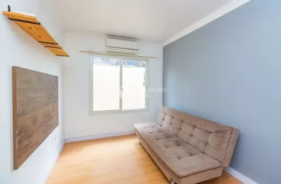 Apartamento com 1 quarto para alugar na Rua Jari, 450, Passo da Areia, Porto Alegre, 46 m2 por R$ 1.800