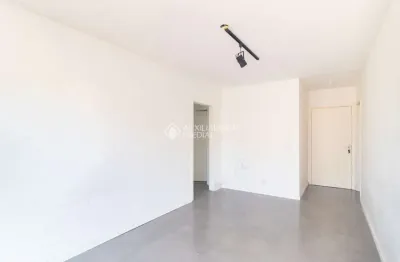 Apartamento com 2 quartos para alugar na avenida icaraí, 1332, cristal, porto alegre, 56 m2 por r$ 1.500