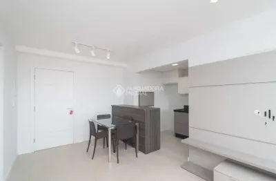Apartamento com 3 quartos para alugar na rua joaquim cruz, 300, santo antônio, porto alegre, 69 m2 por r$ 3.200